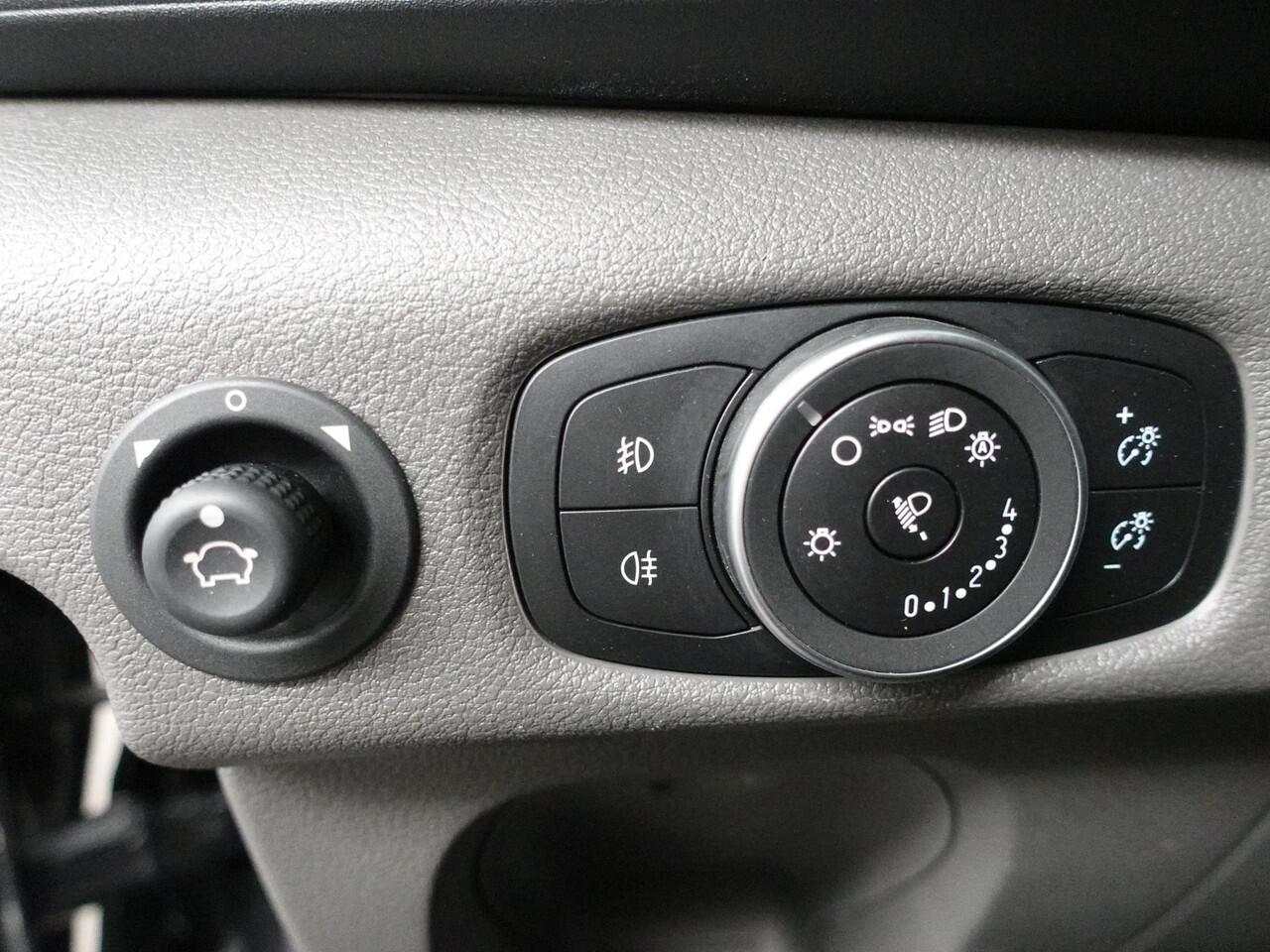 Ford TRANSIT 310 2.0 TDCI L2H2 Trend Automaat Airco Bluetooth Camera Cruise Control