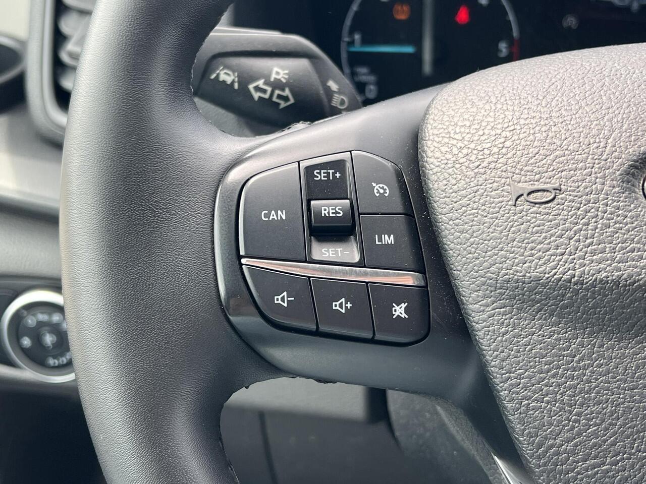 Ford TRANSIT 350 2.0 TDCI L3H2 Trend 170pk | Zuid | Airco | Cruise control | Parkeersensoren