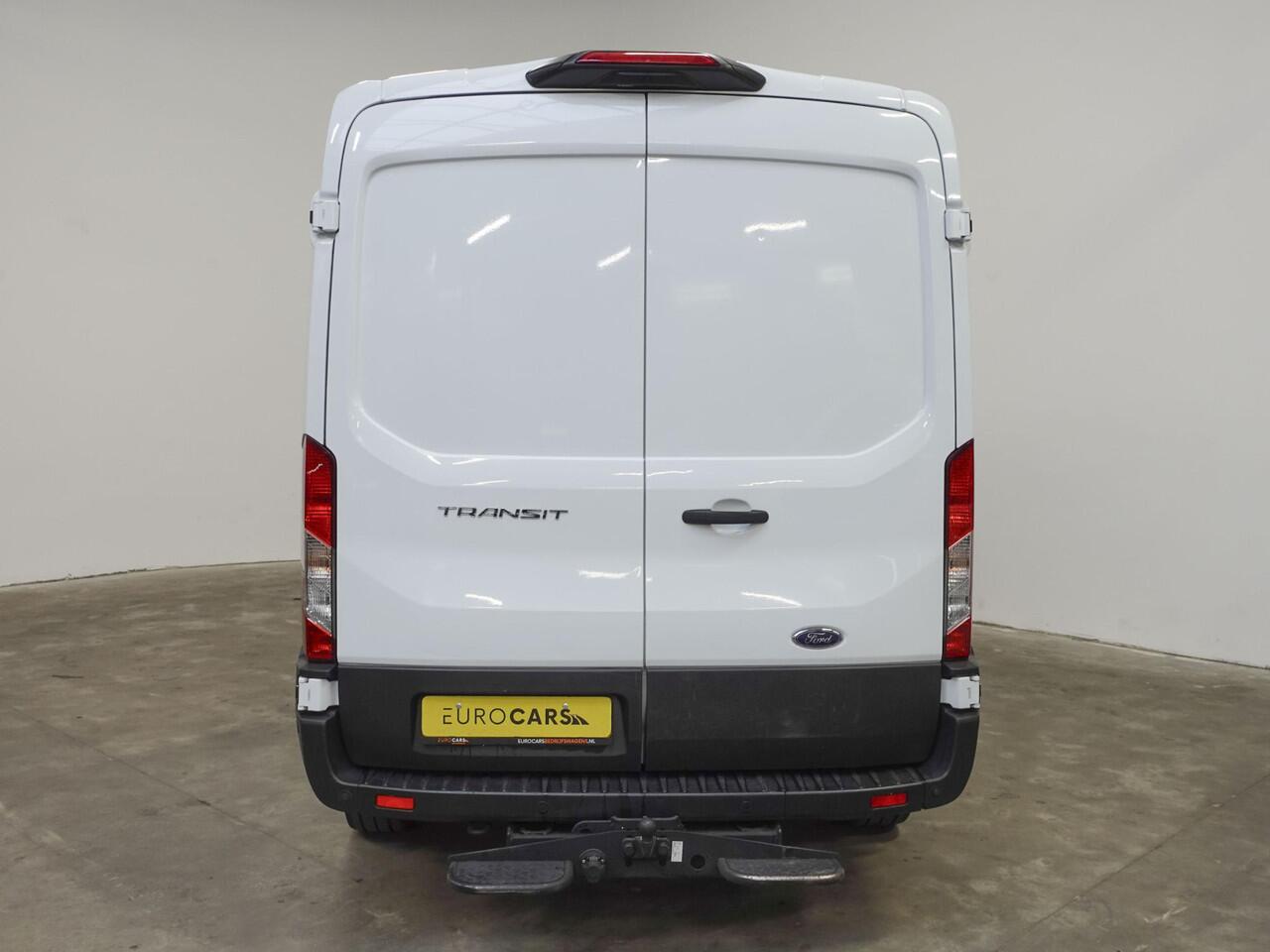 Ford TRANSIT 330 2.0 TDCI L3H2 Trend Airco Adaptive Cruise Control Navigatie Trekhaak