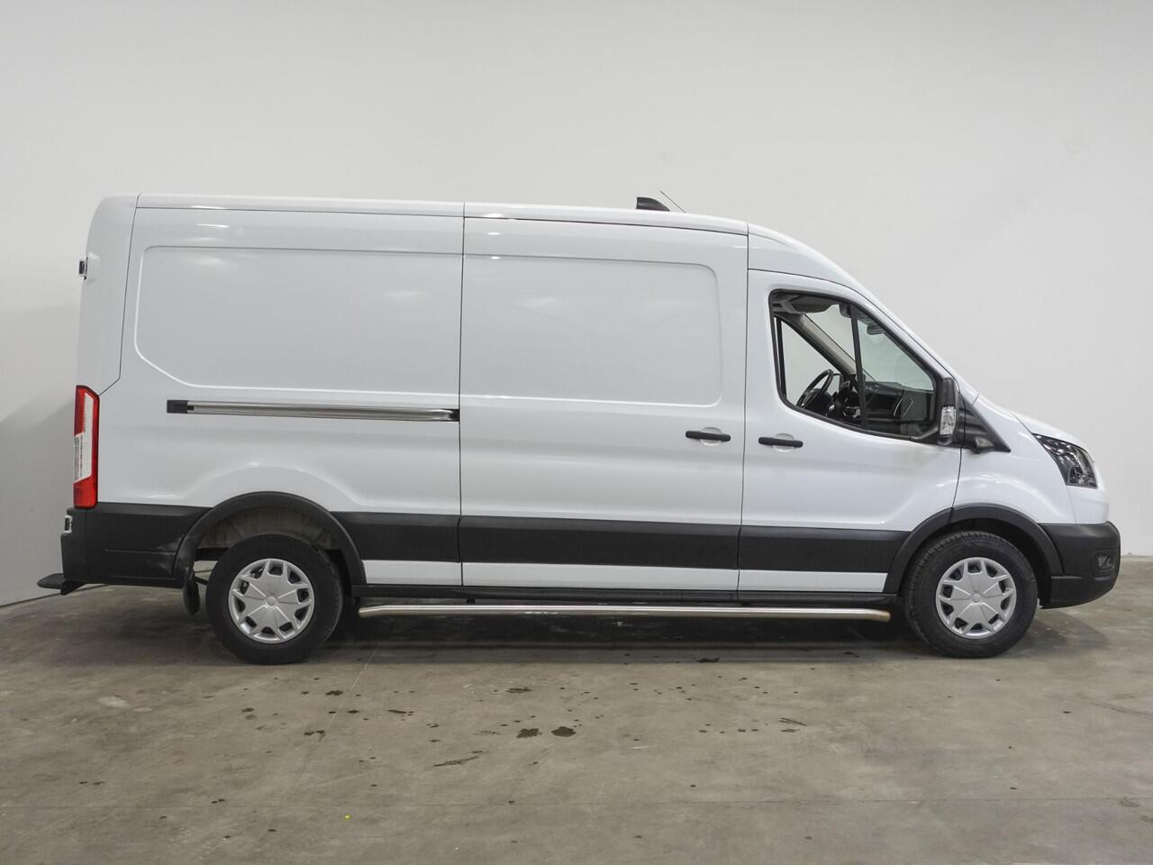 Ford TRANSIT 330 2.0 TDCI L3H2 Trend Airco Adaptive Cruise Control Navigatie Trekhaak