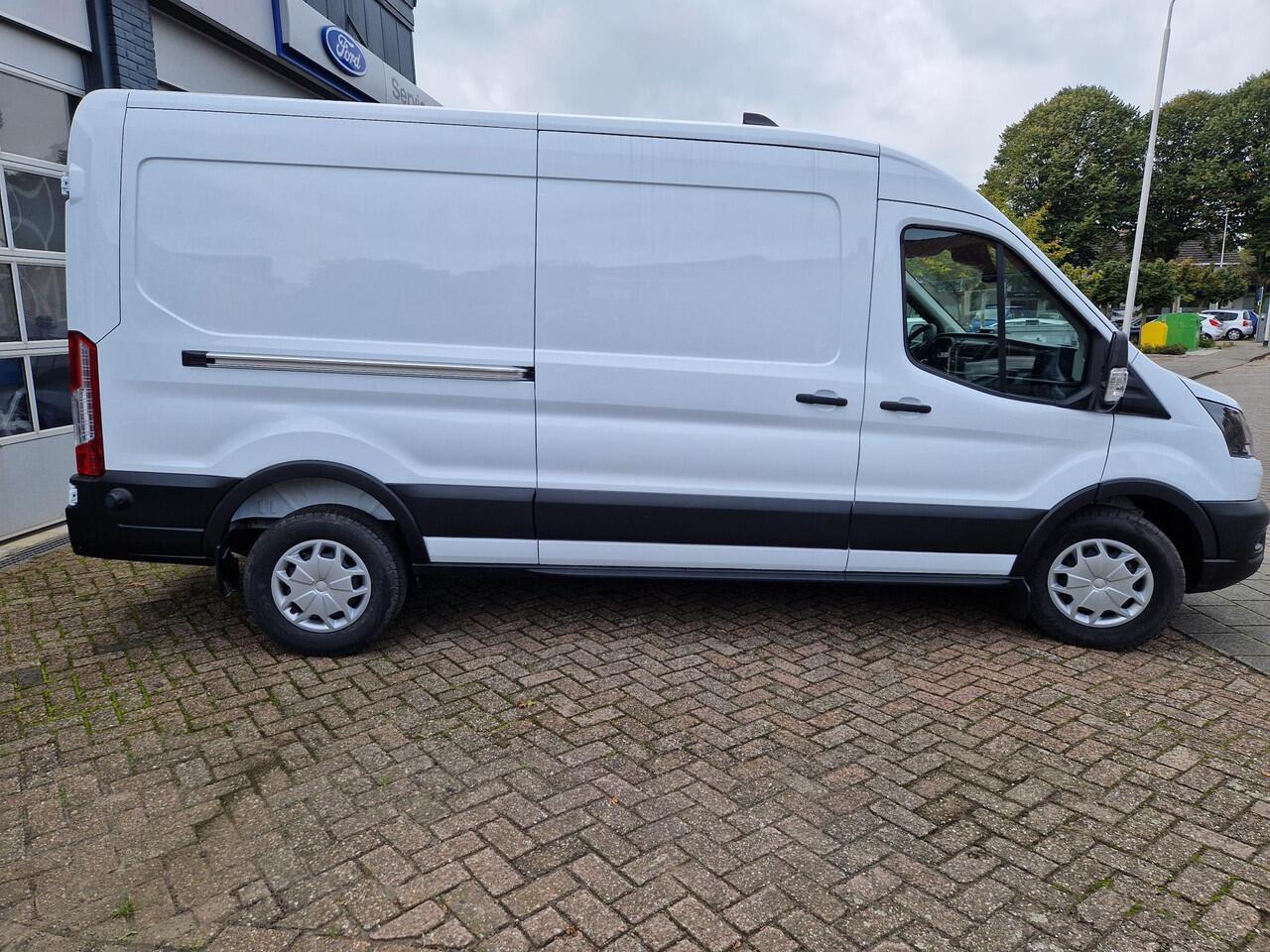 Ford TRANSIT 350 L3H2 130pk Trend E6.2 FWD 5 jaar Ford Protect t/m juli 2029!!!!!