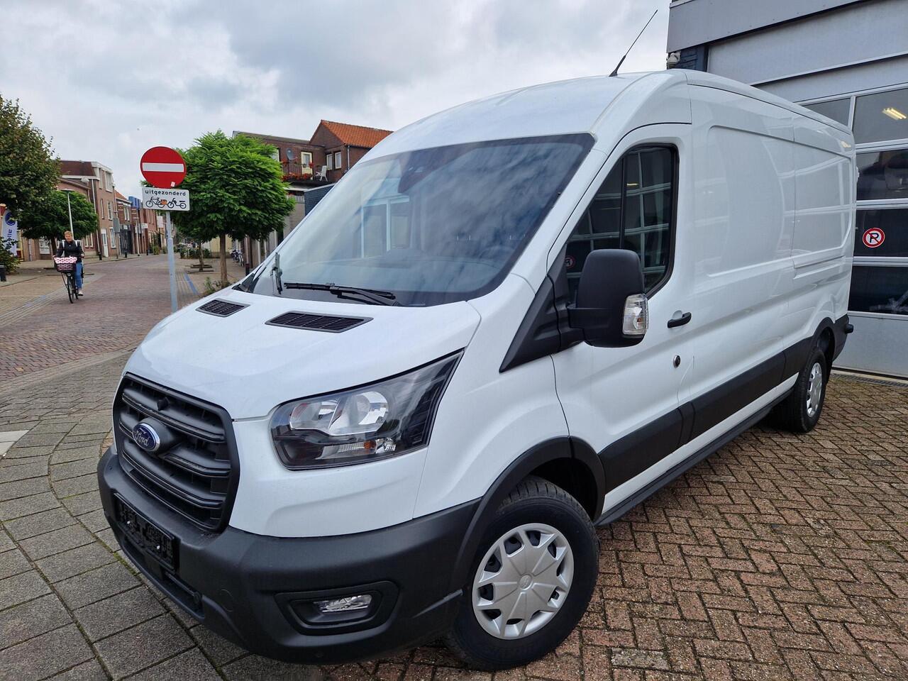 Ford TRANSIT 350 L3H2 130pk Trend E6.2 FWD 5 jaar Ford Protect t/m juli 2029!!!!!