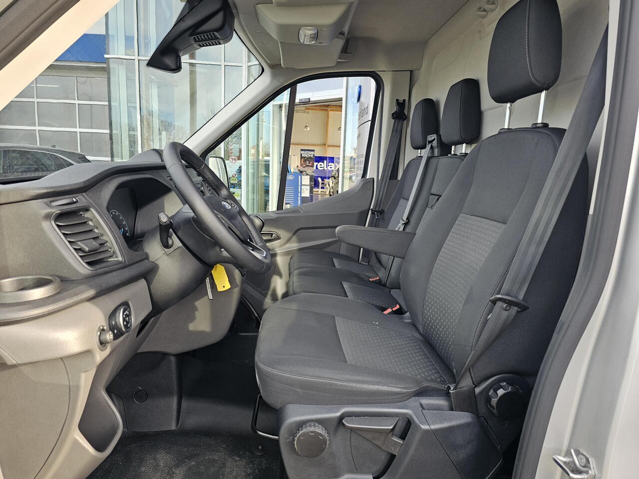 Ford TRANSIT 310 2.0 TDCI L3H2 Trend 170pk! | Airco | Cruise control | Parkeersensoren | Lane assist | Nette auto!