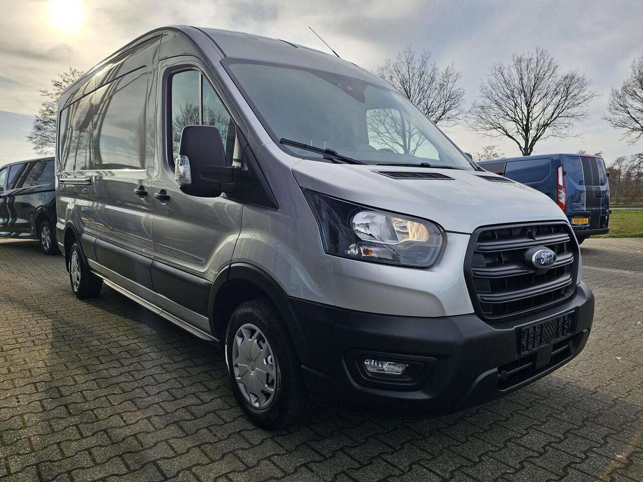Ford TRANSIT 310 2.0 TDCI L3H2 Trend 170pk! | Airco | Cruise control | Parkeersensoren | Lane assist | Nette auto!