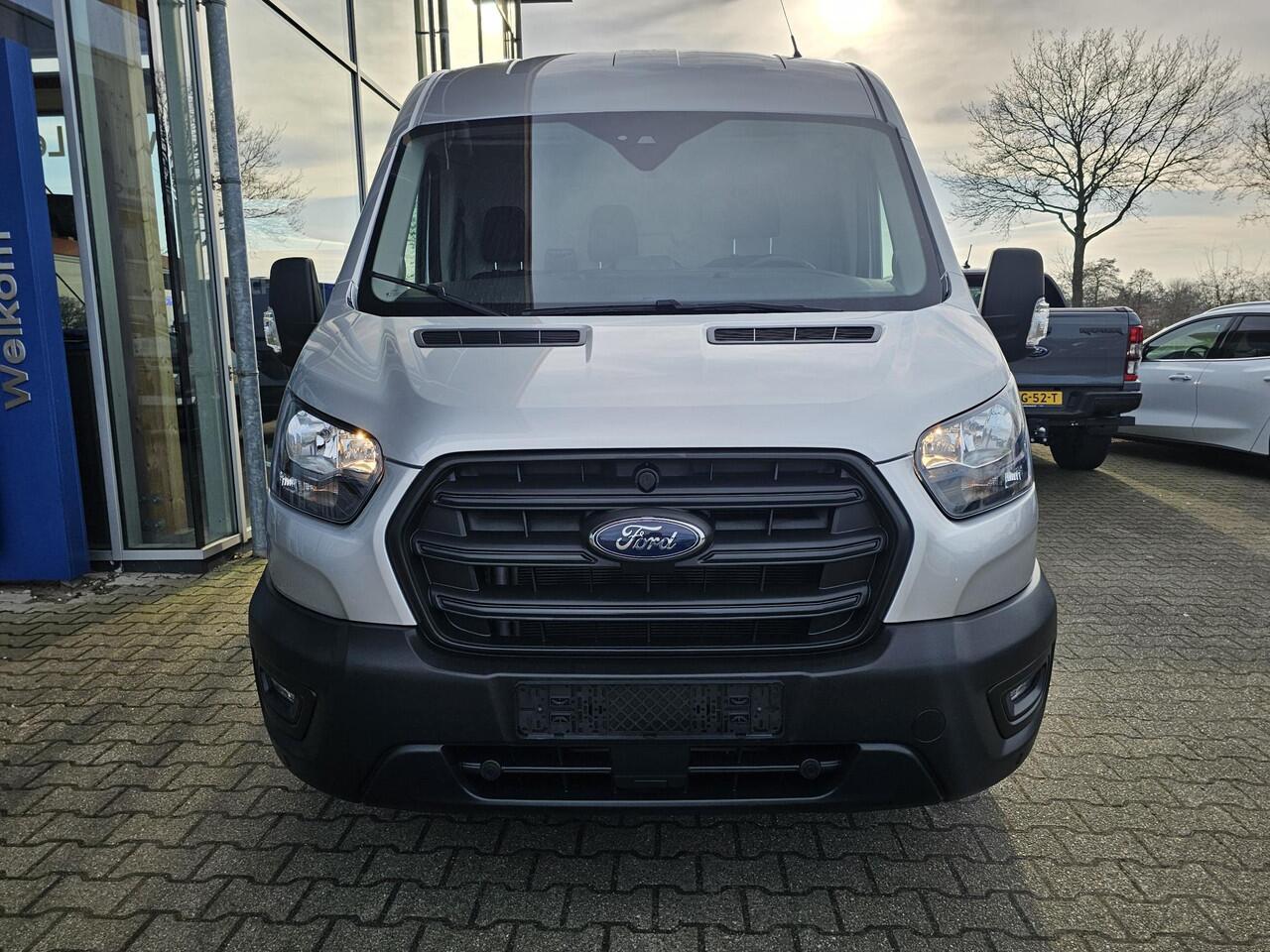Ford TRANSIT 310 2.0 TDCI L3H2 Trend 170pk! | Airco | Cruise control | Parkeersensoren | Lane assist | Nette auto!