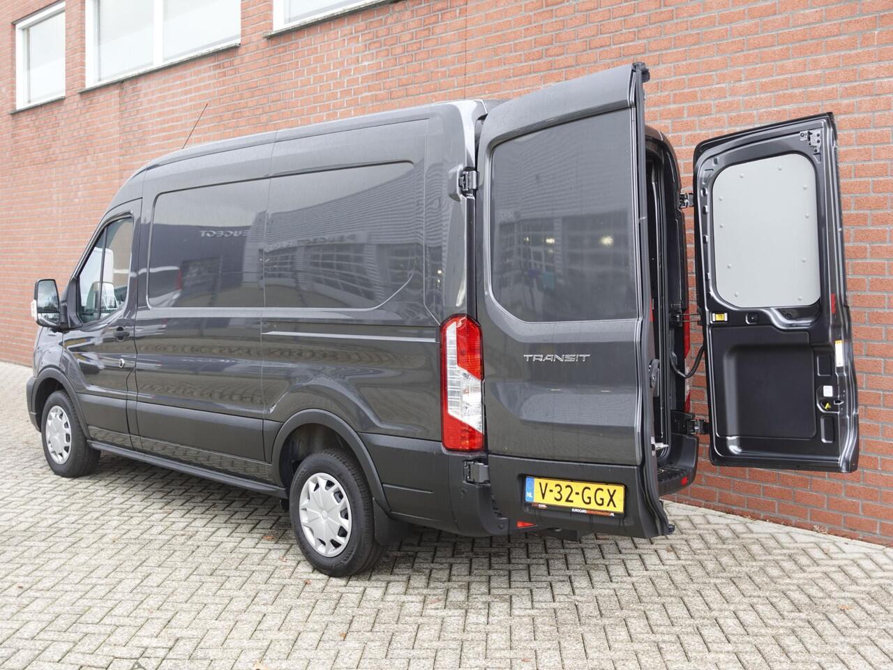 Ford TRANSIT 310 L2H2 Trend BPM VRIJ! Automaat Airco Bluetooth Camera Cruise Control