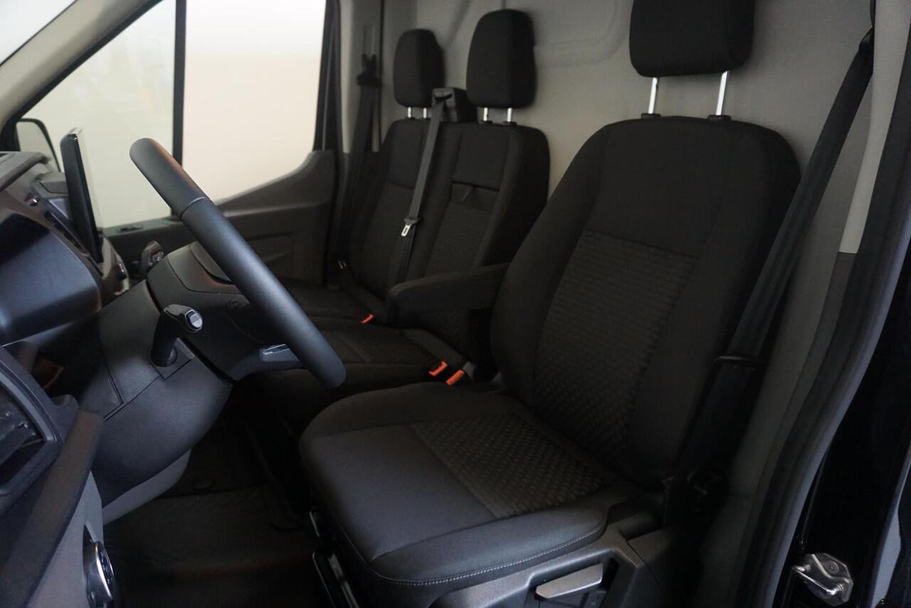 Ford TRANSIT 105pk 2.0 L2H2 Trend BPM VRIJ! Airco Trekhaak Navi Cruise