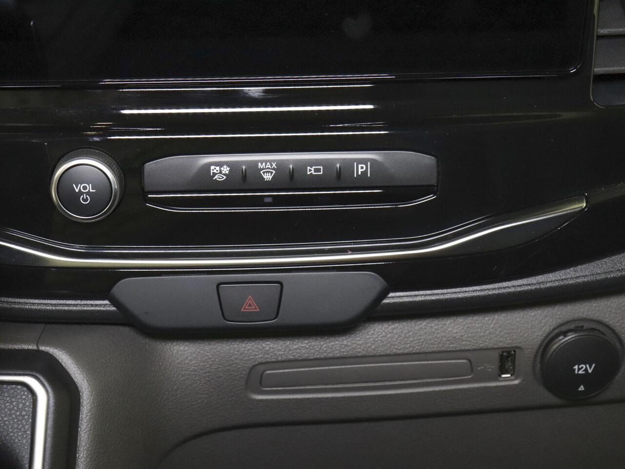 Ford TRANSIT 290 2.0 TDCI L2H2 Trend BPM VRIJ! Ford Transit 290 2.0 TDCI L2H2 Trend Airco Bluetooth Camera Cruise Control