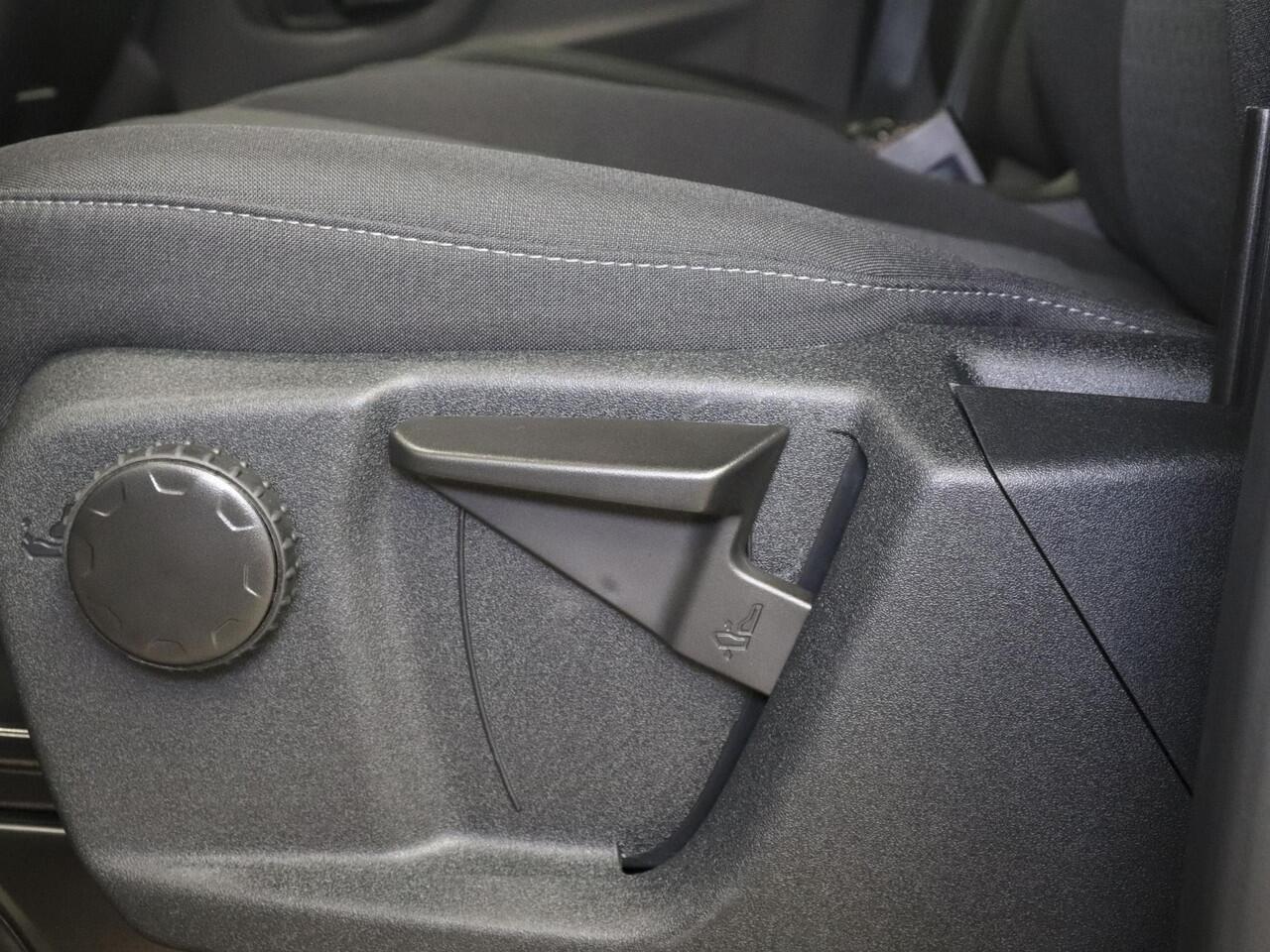 Ford TRANSIT 290 2.0 TDCI L2H2 Trend BPM VRIJ! Ford Transit 290 2.0 TDCI L2H2 Trend Airco Bluetooth Camera Cruise Control