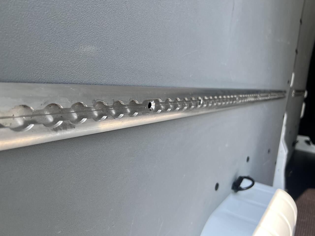 Ford TRANSIT 350 2.0 TDCI L3H3 Trend 170pk BPM Vrij, registratie december 2024. Hoog dak H3 L3