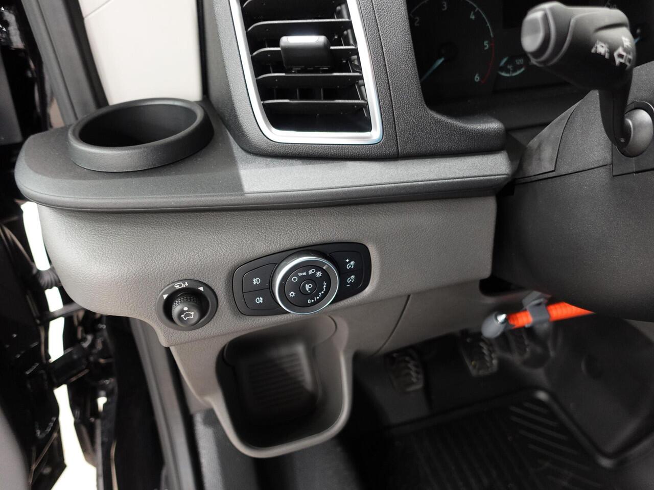 Ford TRANSIT 290 2.0 TDCI L2H2 Trend Airco Bluetooth Camera Cruise Control