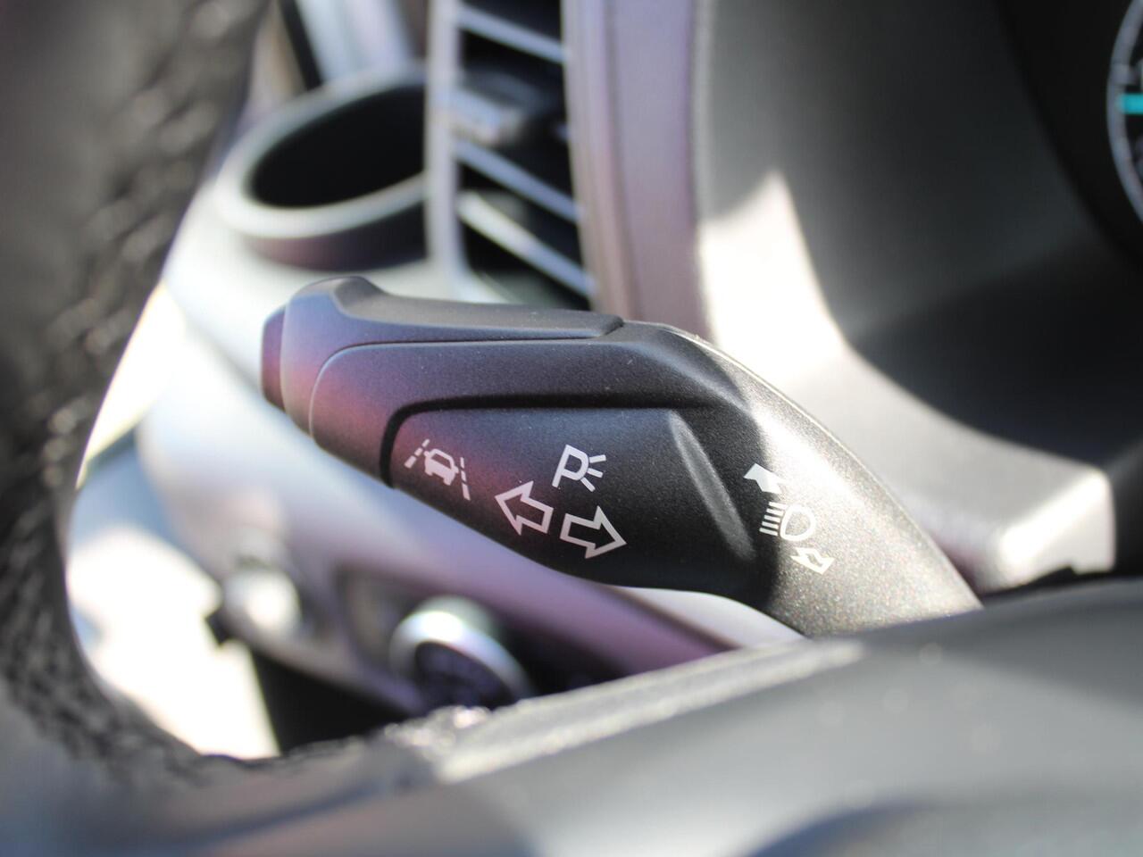 Ford TRANSIT 310 2.0 TDCI L2H2 Trend | Airco | Cruise | PDC | 3 zits |