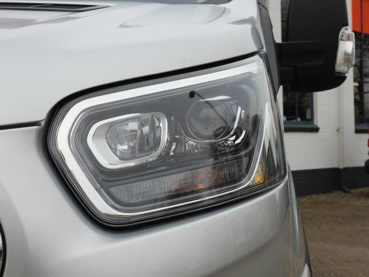 Ford TRANSIT 350 2.0 170pk L3H2 Limited * Navi * Adaptive Cruise * Blis * Xenon *76 KM! *