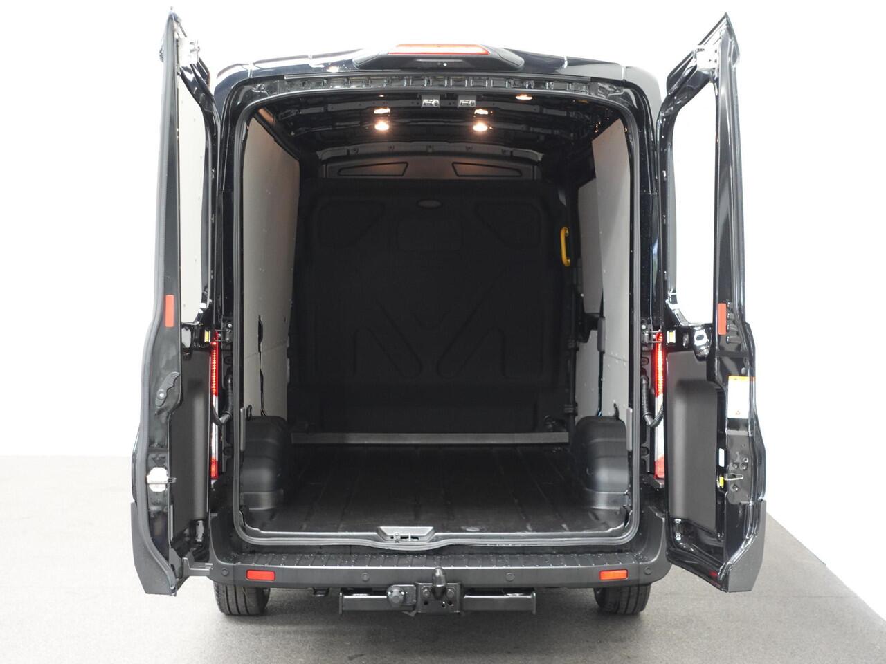 Ford TRANSIT 310 2.0 TDCI L2H2 Trend Automaat Airco Bluetooth Camera Cruise Control