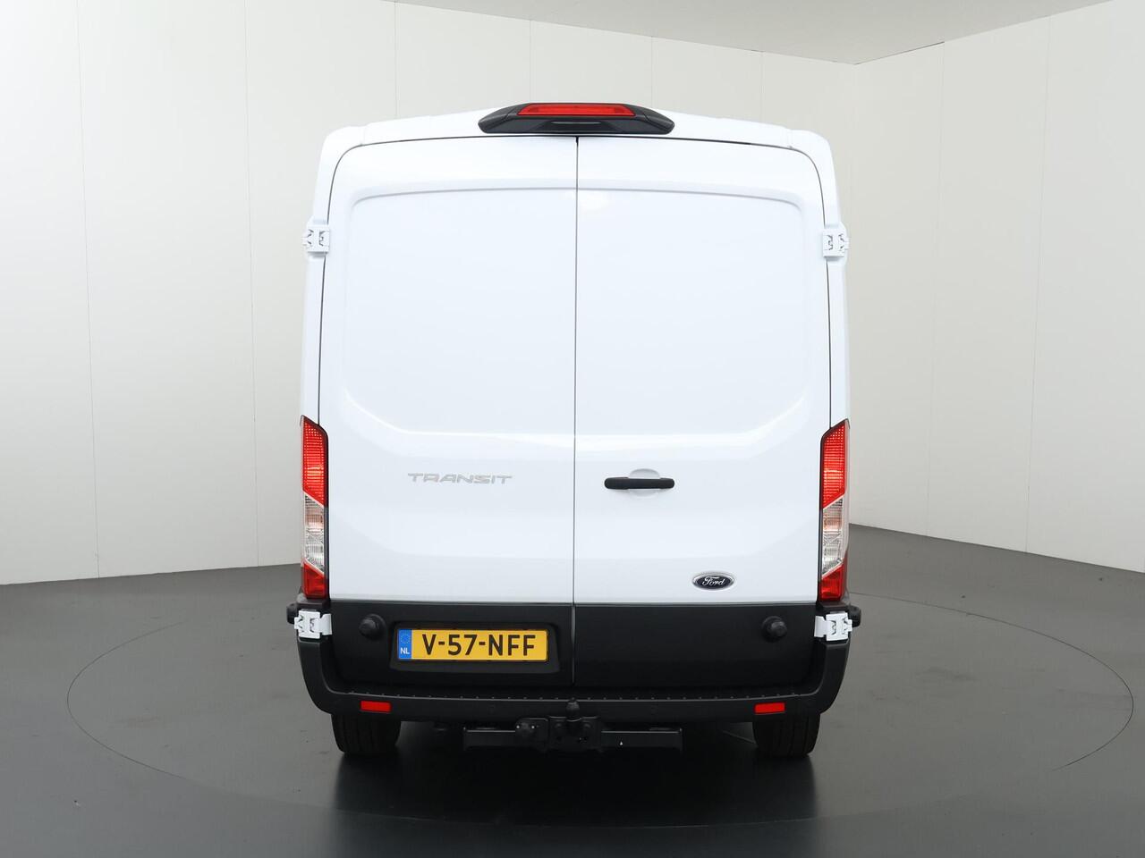 Ford TRANSIT 350 | 2.0 TDCI | Aut. | L3 H2 | TREND | AIRCO | NAVIGATIE | PARKEERSENSOREN V+A | TREKHAAK | CRUISE CONTROL | BIJRIJDERSBANK | LAADRUIMTE PAKKET | APPLE CARPLAY / ANDROID AUTO | STOEVERWARMING | LANE ASSIST