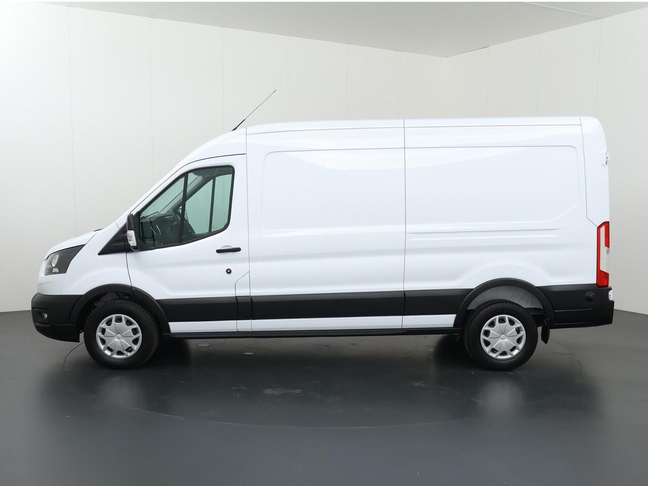 Ford TRANSIT 350 | 2.0 TDCI | Aut. | L3 H2 | TREND | AIRCO | NAVIGATIE | PARKEERSENSOREN V+A | TREKHAAK | CRUISE CONTROL | BIJRIJDERSBANK | LAADRUIMTE PAKKET | APPLE CARPLAY / ANDROID AUTO | STOEVERWARMING | LANE ASSIST