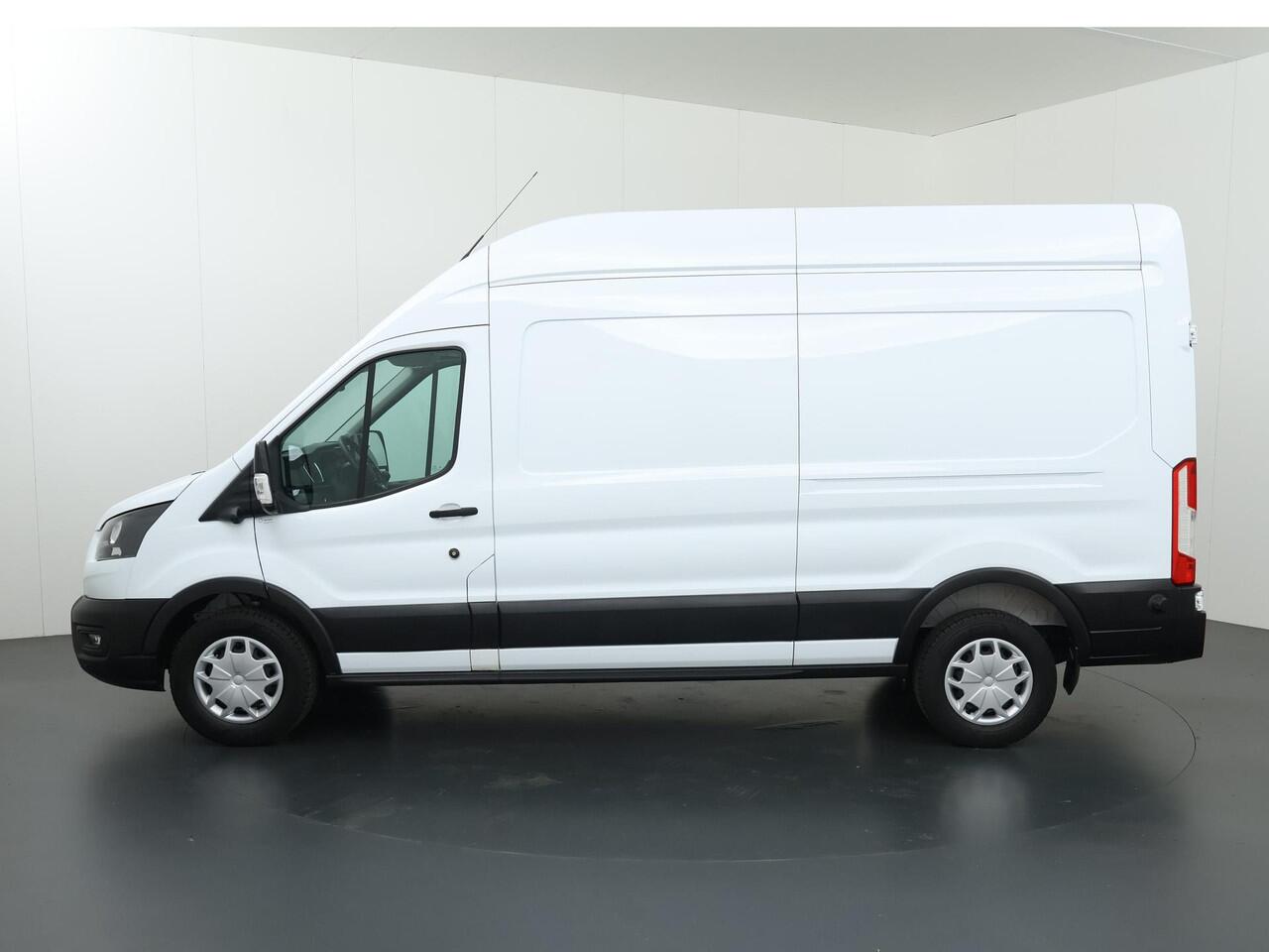 Ford TRANSIT 350 | 2.0 TDCI | L3 H3 | Trend | Parkeercamera | 360° graden camera | Navigatie | Laadruimte-pakket | Adaptive Cruise Control | 3-zits | Stoelverwarming | Apple Carplay |