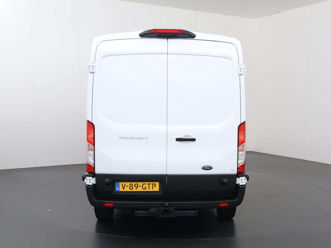 Ford TRANSIT 350 | 2.0 TDCI | L3 H2 | TREND | TREKHAAK 2500 KG AHW | CLIMATE CONTROL | NAVIGATIE | PARKEERSENSOREN V+A | CRUISE CONTROL | BIJRIJDERSBANK | LAADRUIMTE PAKKET | APPLE CARPLAY / ANDROID AUTO | STOEVERWARMING | ACHTERUITRIJCAMERA