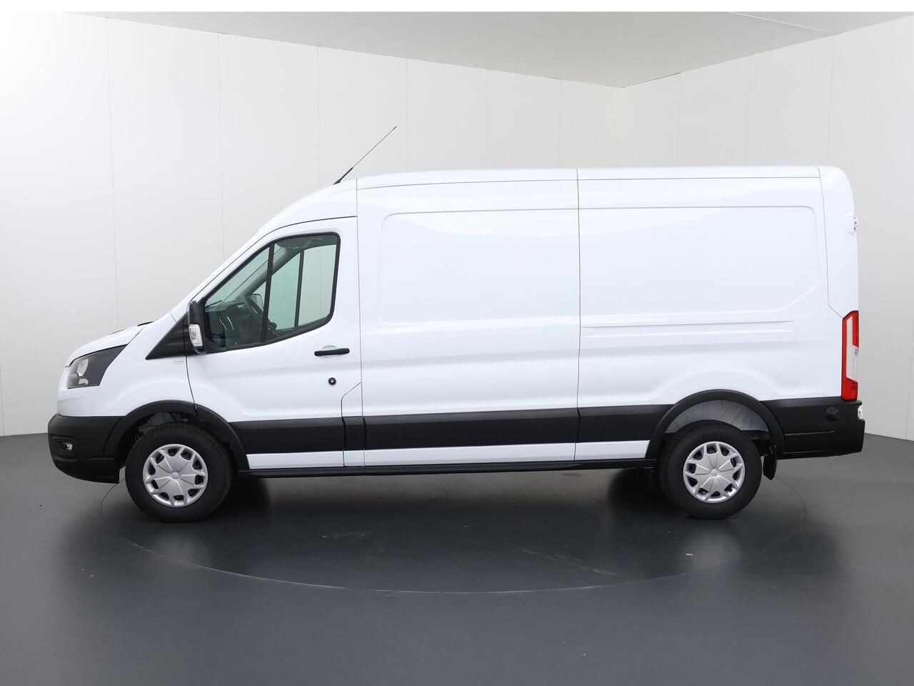 Ford TRANSIT 350 | 2.0 TDCI | L3 H2 | TREND | TREKHAAK 2500 KG AHW | CLIMATE CONTROL | NAVIGATIE | PARKEERSENSOREN V+A | CRUISE CONTROL | BIJRIJDERSBANK | LAADRUIMTE PAKKET | APPLE CARPLAY / ANDROID AUTO | STOEVERWARMING | ACHTERUITRIJCAMERA