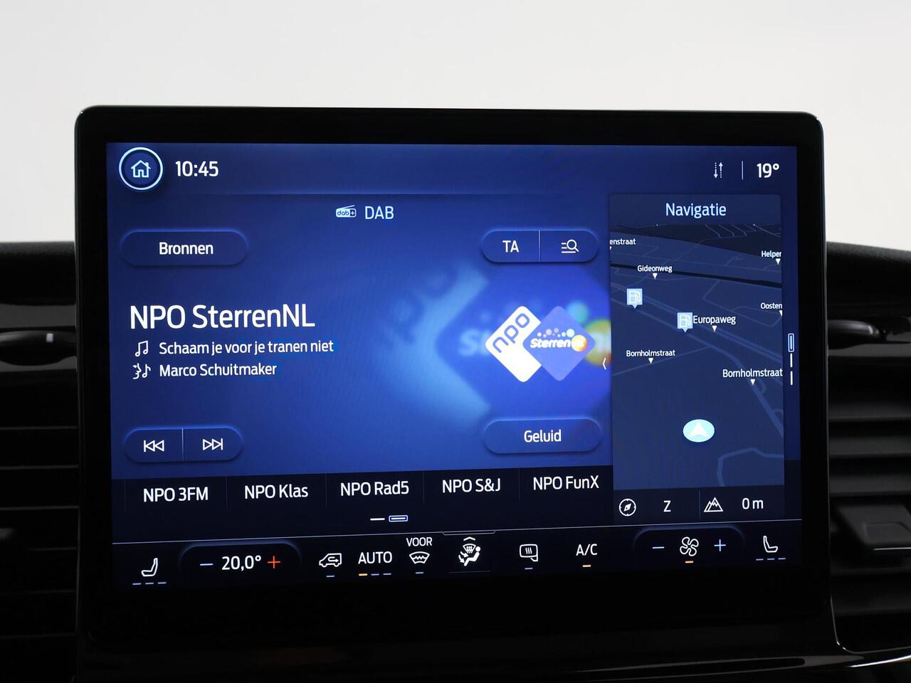 Ford TRANSIT 350 | 2.0 TDCI | L3 H2 | TREND | TREKHAAK 2500KG AHW | CLIMATE CONTROL | NAVIGATIE | PARKEERSENSOREN V+A | CRUISE CONTROL | BIJRIJDERSBANK | LAADRUIMTE PAKKET | APPLE CARPLAY / ANDROID AUTO | STOEVERWARMING