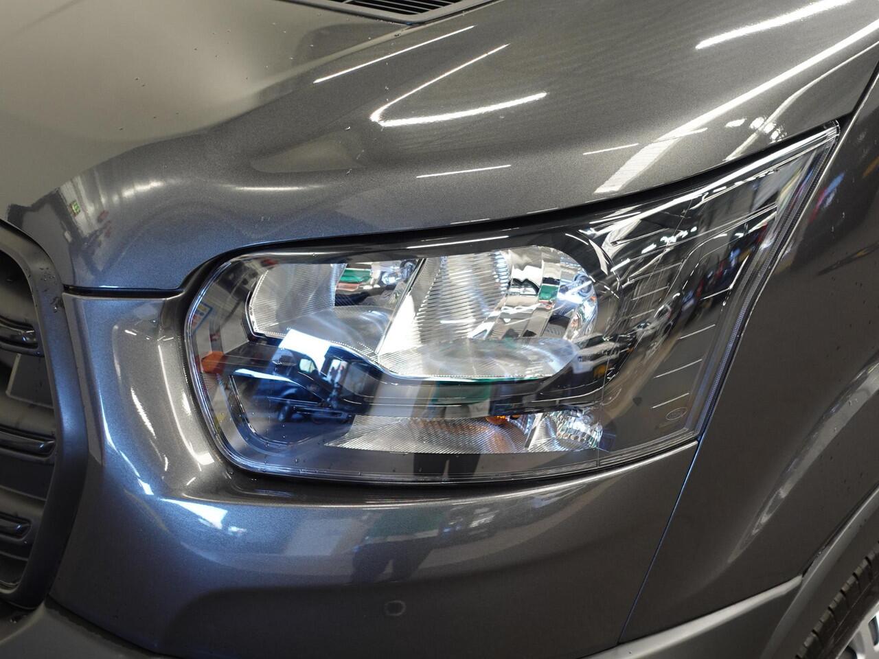 Ford TRANSIT 350 2.0 TDCI 165pk L4H3 Trend Automaat Camera Trekhaak Cruise control Parkeersensoren