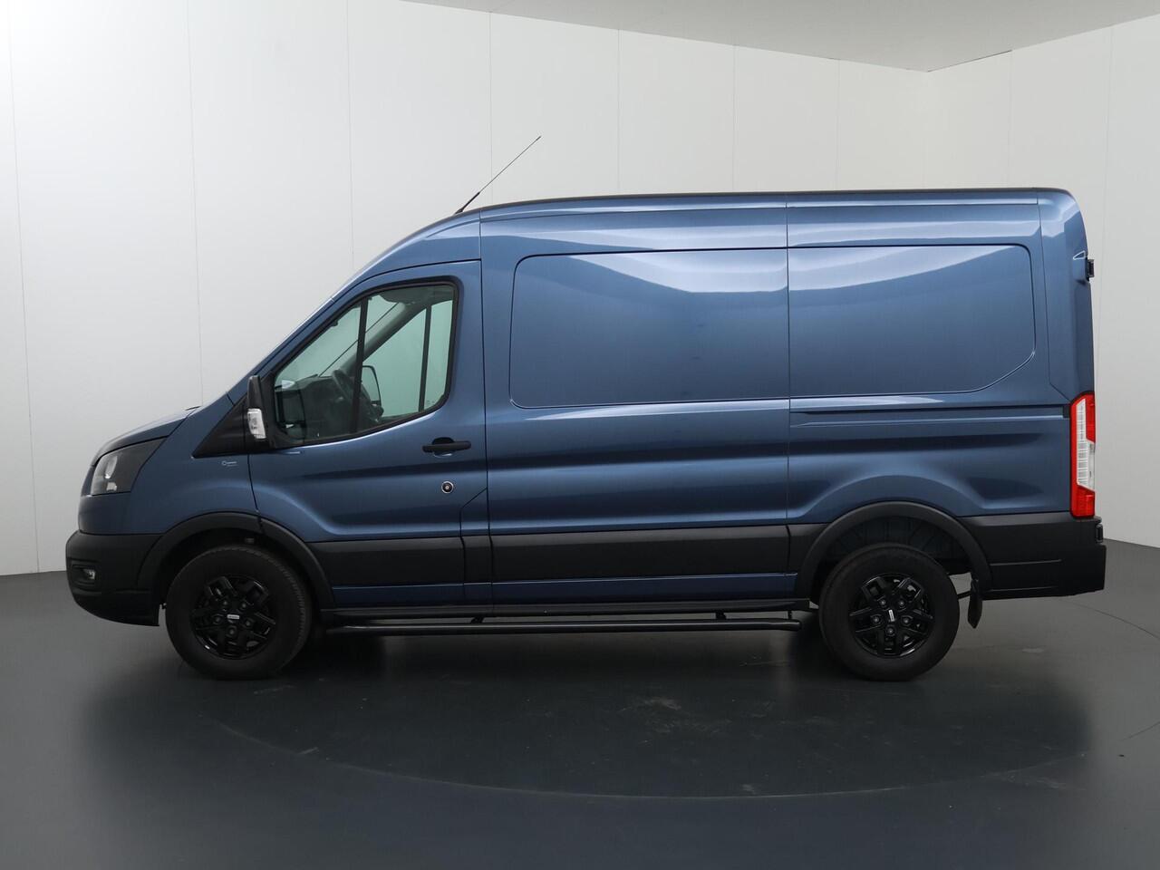 Ford TRANSIT 330 | 2.0 TDCI | L2 H2 | TREND | 170 PK | STOELVERWARMING | RAPTOR GRILLE | TRAIL VELGEN | PARKEERSENSOREN | TREKHAAK | DAB + | AIRCO | CRUISE CONTROL | METALLIC | NL | DEALER ONDERHOUDEN