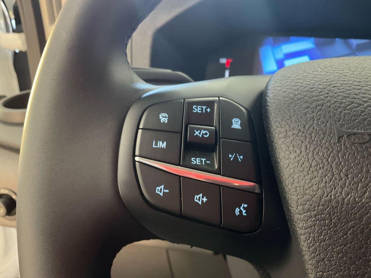 Ford TRANSIT 350 2.0 TDCI L3H2 Trend |SCI| 130pk | Safety Comfort-pakket | Navigatie Pack | Trekhaak | Adaptieve Cruise | BLIS