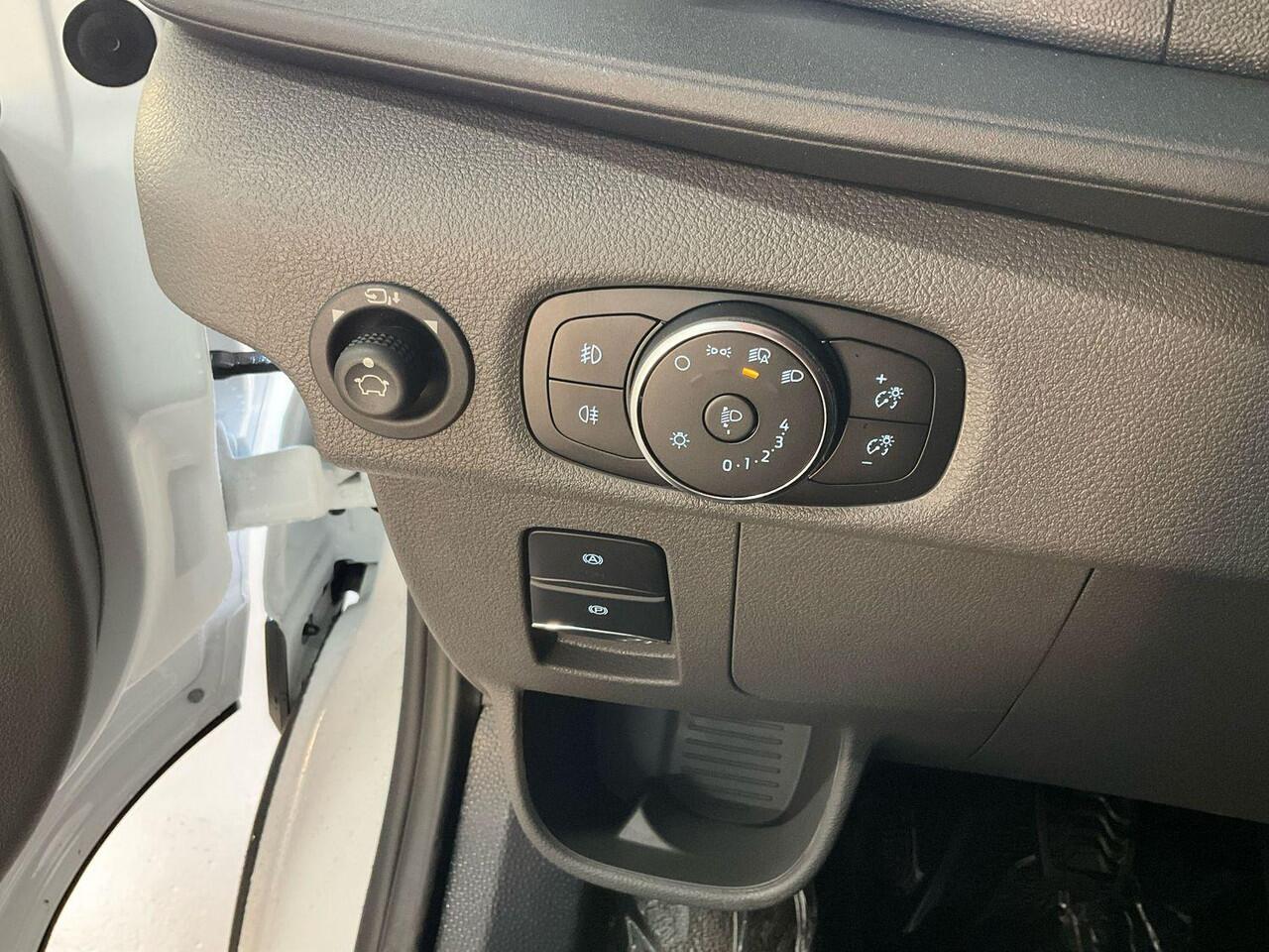 Ford TRANSIT 350 2.0 TDCI L3H2 Trend |SCI| 130pk | Safety Comfort-pakket | Navigatie Pack | Trekhaak | Adaptieve Cruise | BLIS