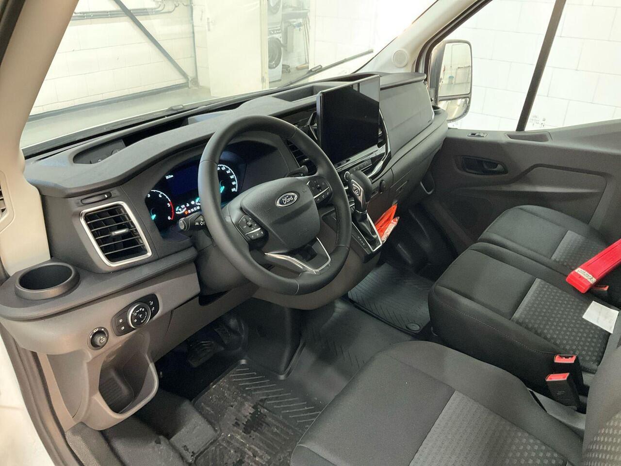 Ford TRANSIT 350 2.0 TDCI L3H2 Trend 130pk | Zuid | Safety en Comfort pack | Trekhaak | SYNC 4 Navigatie