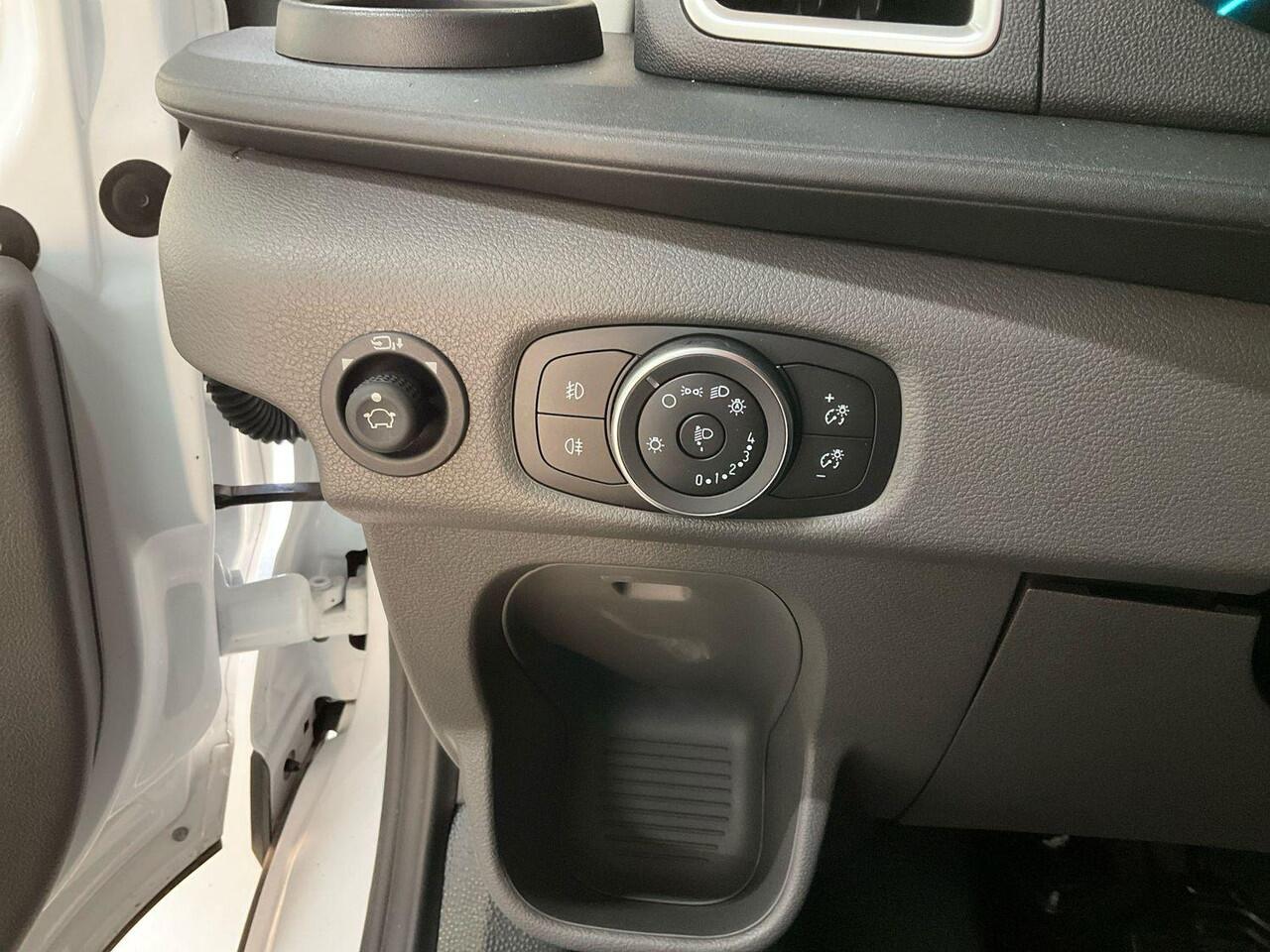 Ford TRANSIT 350 2.0 TDCI L3H2 Trend 130pk | Zuid | Safety en Comfort pack | Trekhaak | SYNC 4 Navigatie