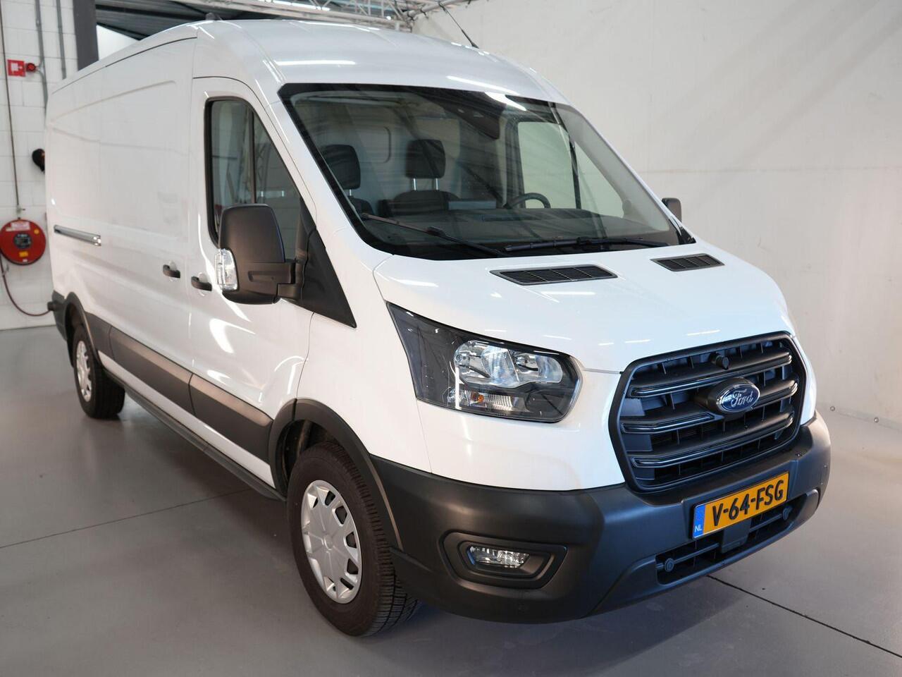 Ford TRANSIT 350 2.0 TDCI L3H2 Trend 130pk | Safety Comfort-pakket | Navigatie Pack | Trekhaak | Adaptieve Cruise | BLIS