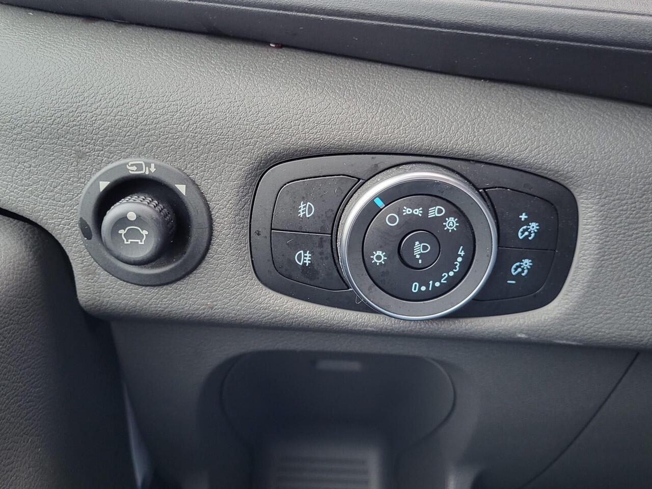 Ford TRANSIT 350 2.0 TDCI L3H2 Trend 130pk | Navigatie Pack | Safety en Comfort Pack | Trekhaak