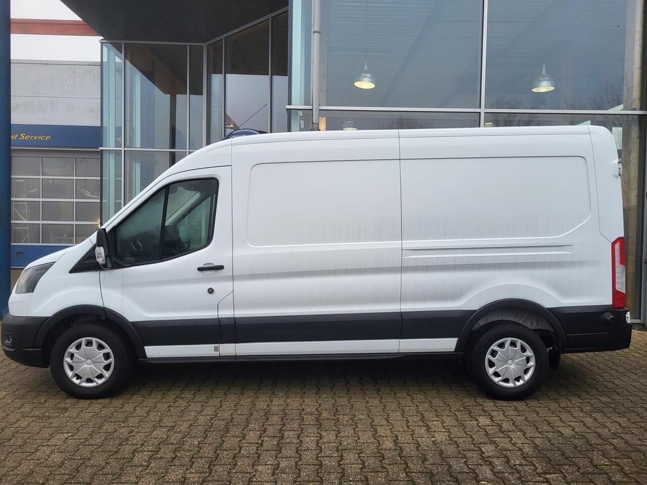 Ford TRANSIT 350 2.0 TDCI L3H2 Trend 130pk | Navigatie Pack | Safety en Comfort Pack | Trekhaak