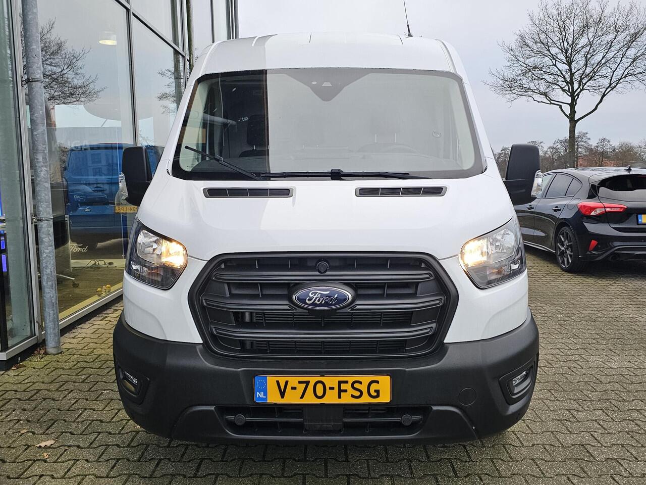 Ford TRANSIT 350 2.0 TDCI L3H2 Trend 130pk | Safety Comfort-pakket | Navigatie Pack | Trekhaak |