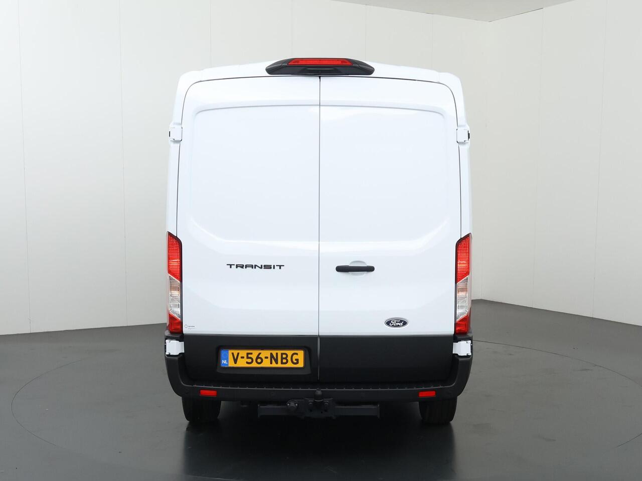 Ford TRANSIT 350 | 2.0 TDCI | L3 H2 | DUBBEL CABINE | TREND | TREKHAAK 2800 KG AHW | CLIMATE CONTROL | PARKEERSENSOREN V+A | CRUISE CONTROL | BIJRIJDERSBANK | LAADRUIMTE PAKKET | APPLE CARPLAY / ANDROID AUTO | STOEVERWARMING | CAMERA