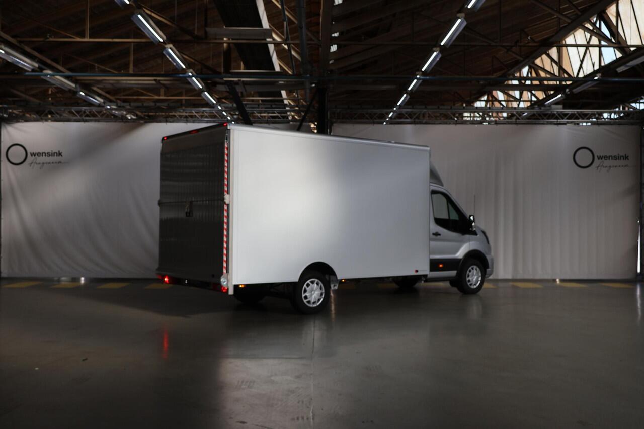 Ford TRANSIT 350 2.0 TDCI L4H1 Trend Skeletal | Uit voorraad leverbaar | Karhof Gesloten Bak + Overloopklep | Kenteken 2024 | Bluetooth | Cruise Control | Voorruitverwarming | Laadvermogen 1200KG + |