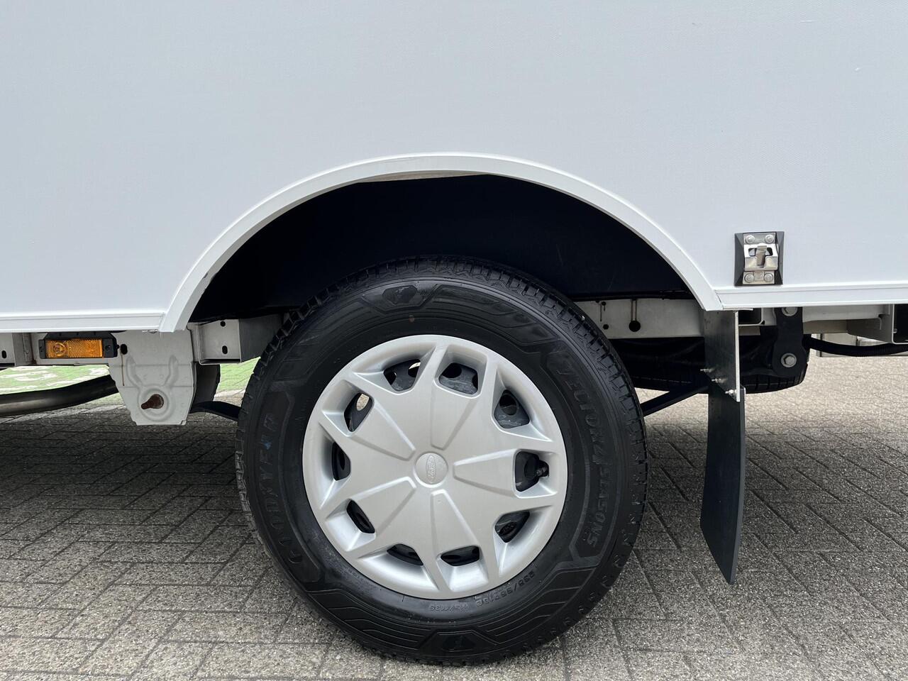 Ford TRANSIT 350 2.0 TDCI L4H1 Trend Bakwagen | Karhof Opbouw Gesloten Deuren | BPM Voordeel | Cruise Control | Voorruitverwarming | Laadvermogen 1303 KG | Sync4 |