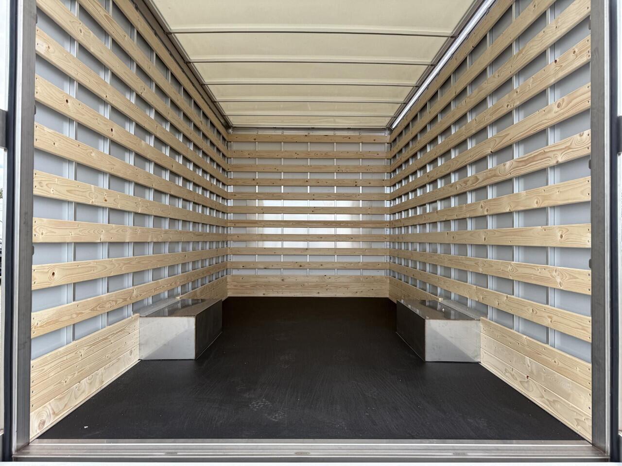 Ford TRANSIT 350 2.0 TDCI | L4 H1 | TREND BAKWAGEN | KARHOF GESLOTEN BAK INCL. OVERLOOP KLEP | UIT VOORRAAD LEVERBAAR | KENTEKEN 2024 | 170 PK | AIRCO | CRUISE CONTROL | DAB+ | LANE-ASSIT | 3-ZITS