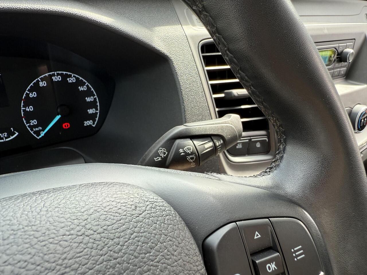 Ford TRANSIT 350 2.0 TDCI L4H1 130pk | SCI | Bakwagen + Laadklep | D'Hollandia | Citybox | Zij laaddeur | Airco | Cruise control | Klep