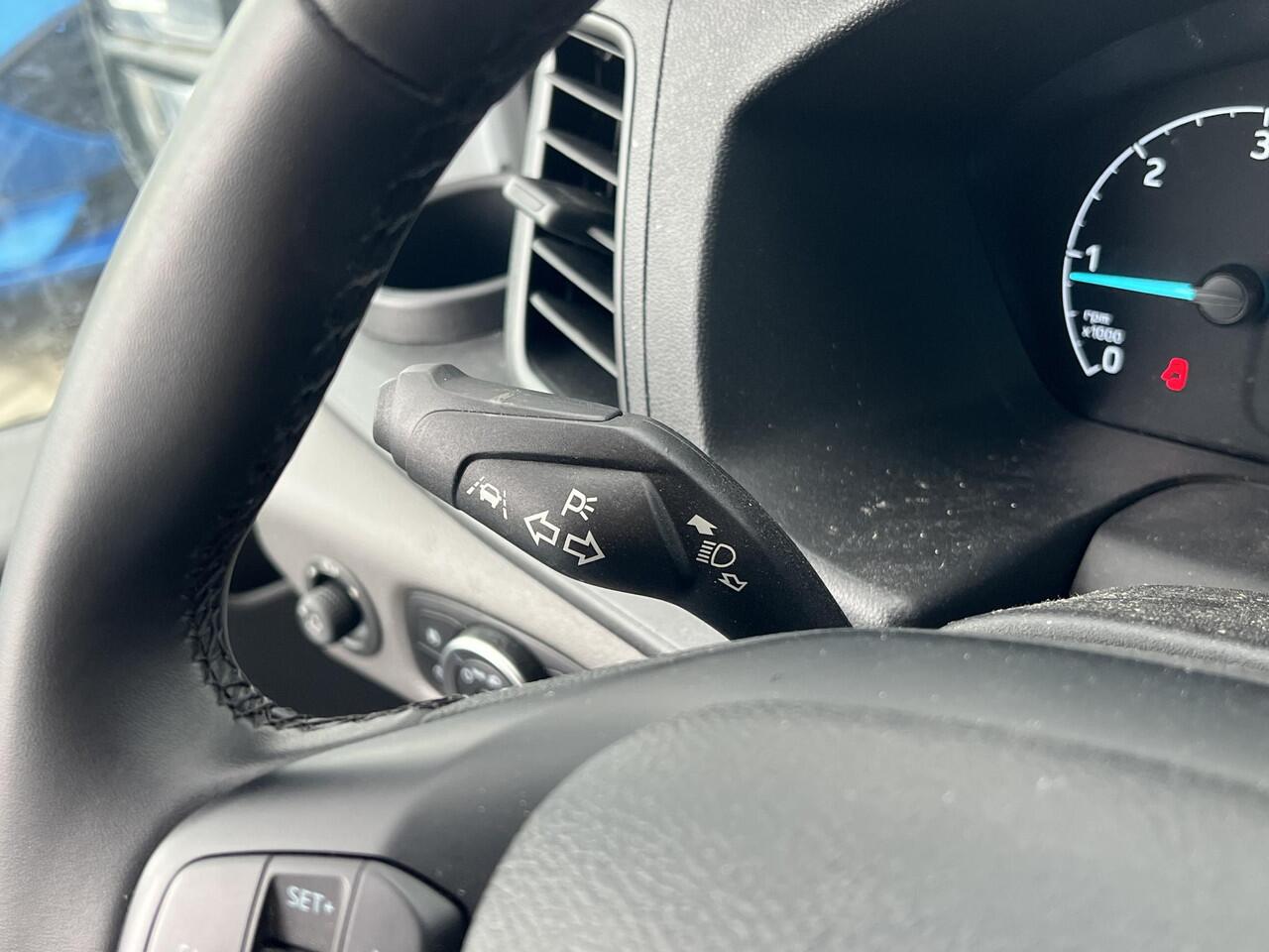 Ford TRANSIT 350 2.0 TDCI L4H1 | SCI | 130pk | bakwagen + Laadklep | D'Hollandia | Citybox | Zij laaddeur | Airco | Cruise control | Klep