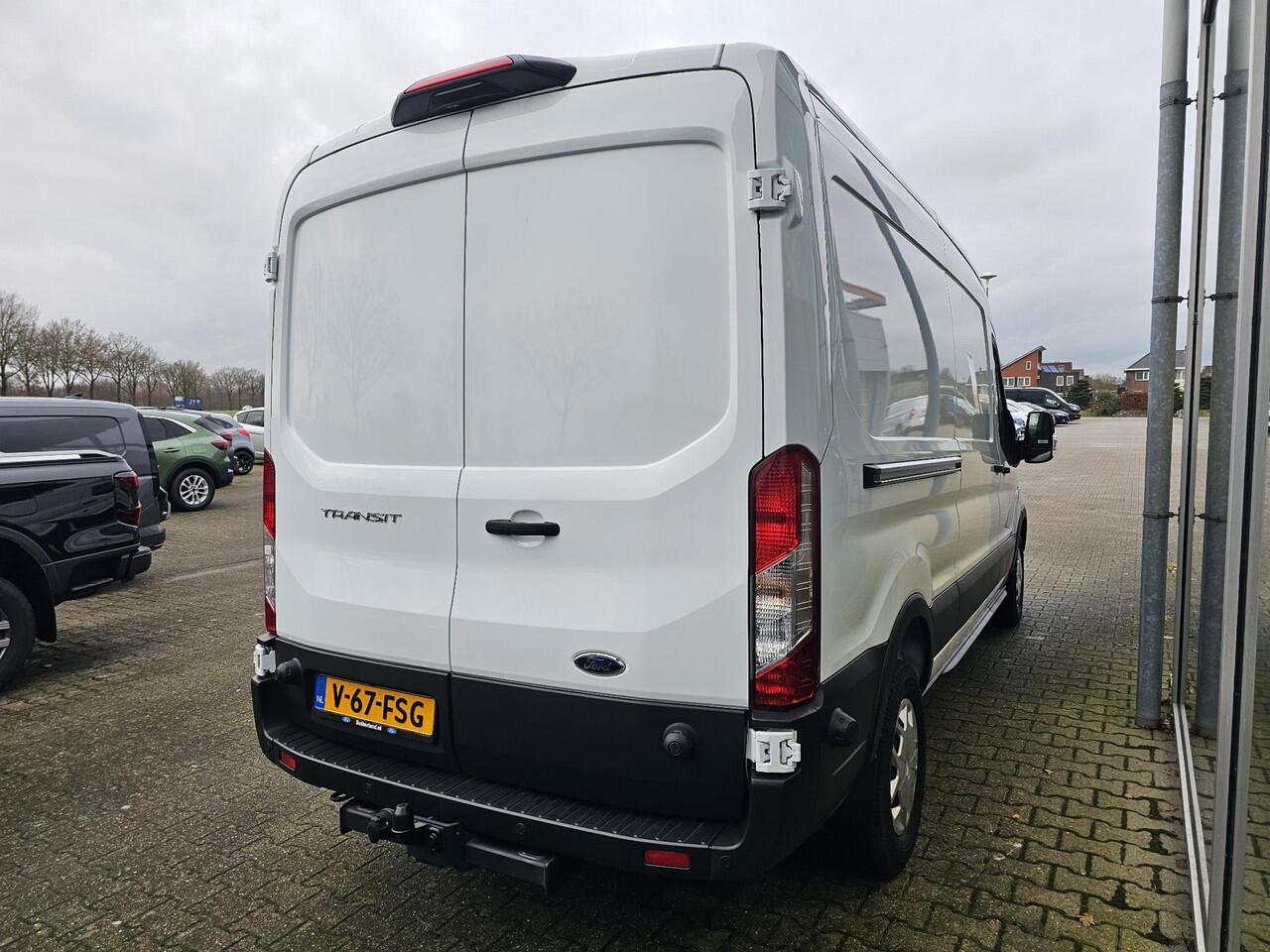 Ford TRANSIT 350 2.0 TDCI L3H2 Trend 130pk | Safety en Comfort pack | Trekhaak | SYNC 4 Navigatie