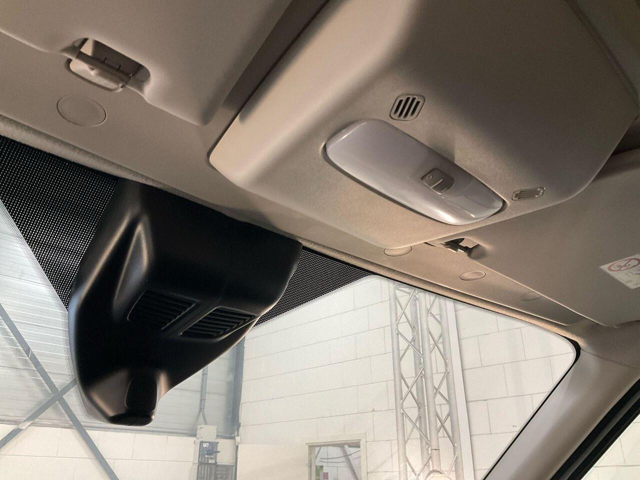 Ford TRANSIT 350 2.0 TDCI L3H2 Trend | SCI | 130pk | Navigatie Pack | Safety en Comfort Pack | Trekhaak