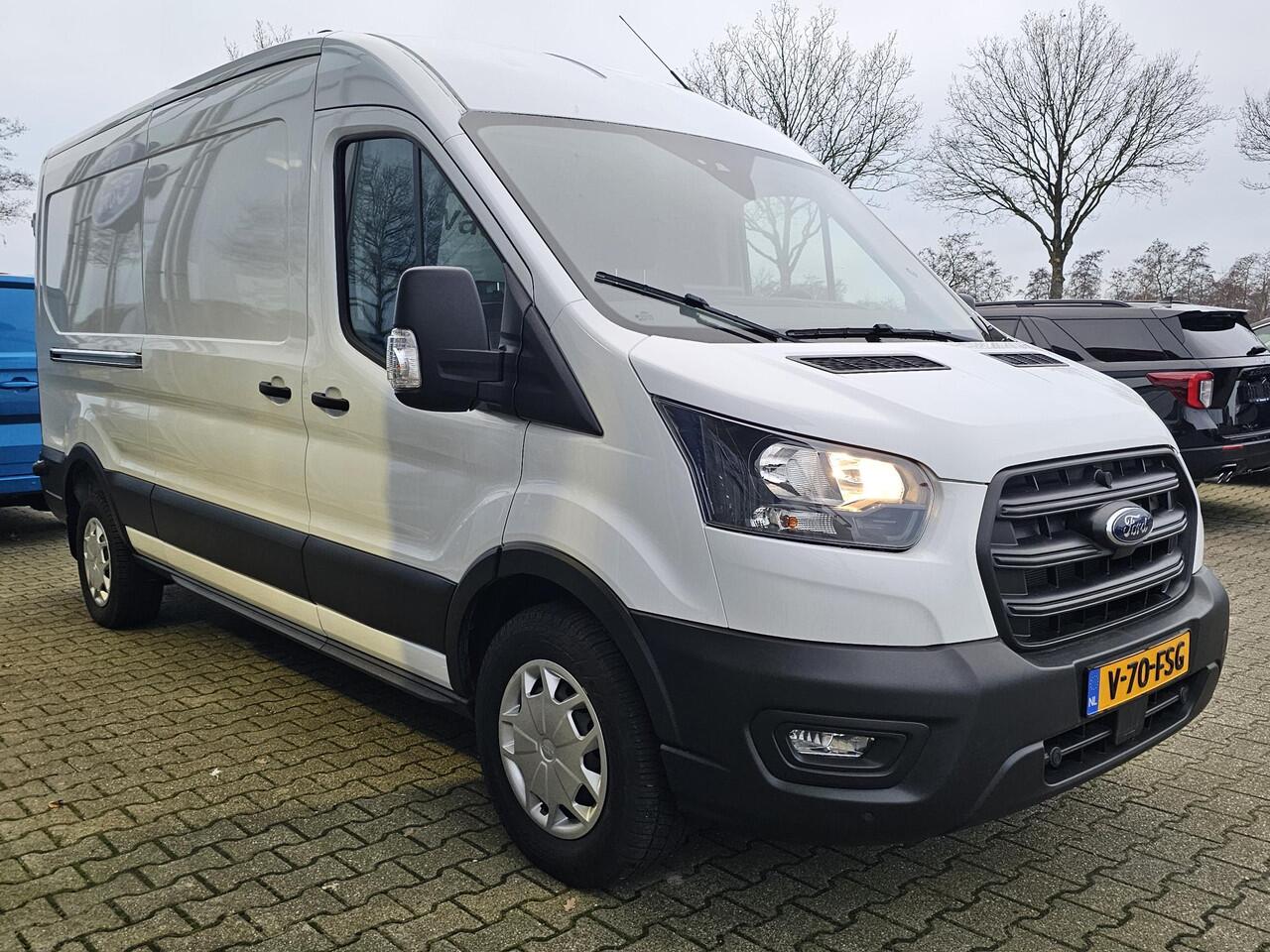 Ford TRANSIT 350 2.0 TDCI L3H2 Trend 130pk | Safety Comfort-pakket | Navigatie Pack | Trekhaak |