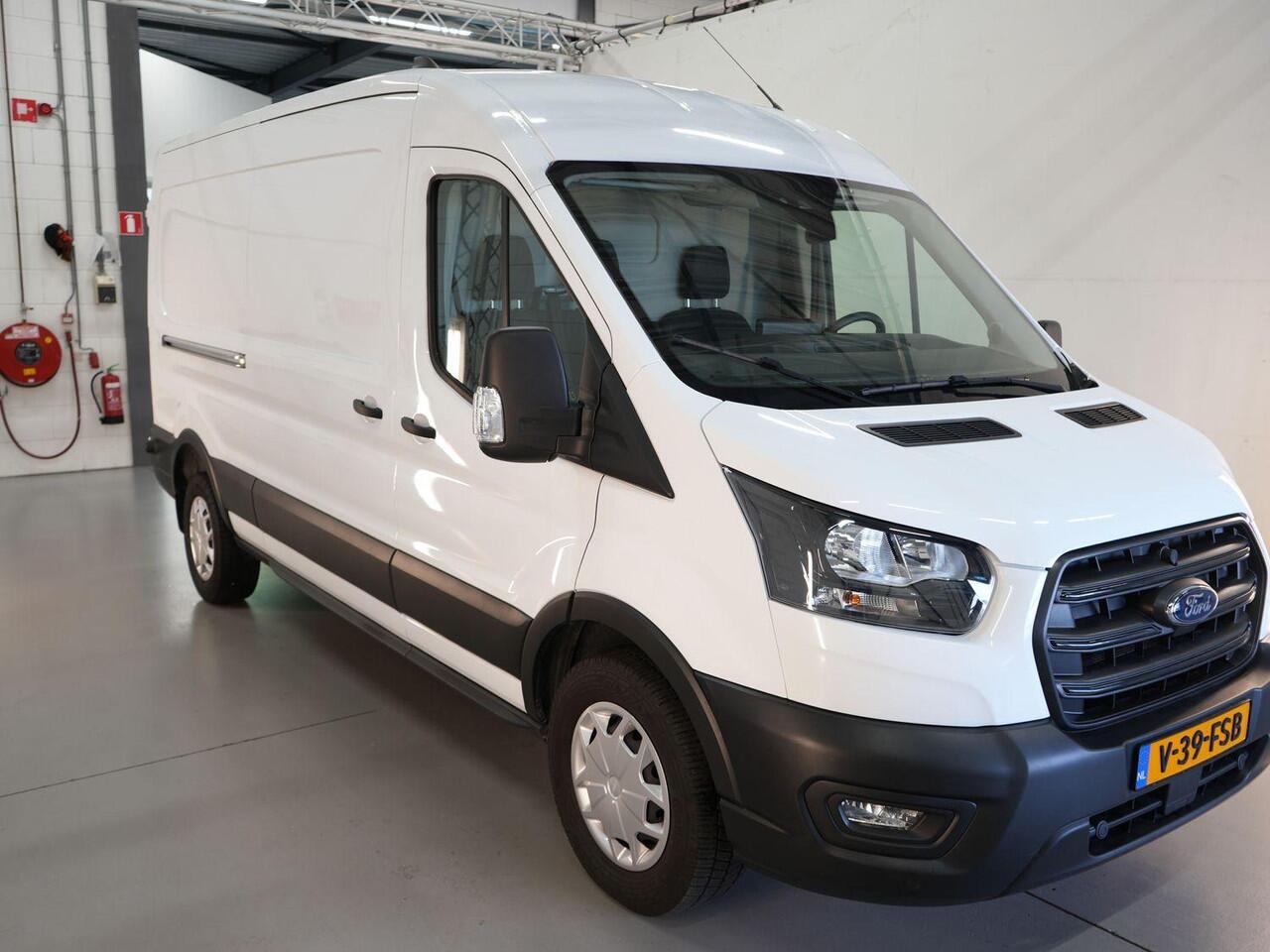 Ford TRANSIT 350 2.0 TDCI L3H2 Trend | Bellen voor bezichtiging S.V.P | 130pk | Navigatie Pack | Safety en Comfort Pack | Trekhaak