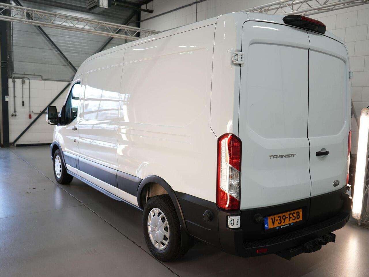 Ford TRANSIT 350 2.0 TDCI L3H2 Trend | Bellen voor bezichtiging S.V.P | 130pk | Navigatie Pack | Safety en Comfort Pack | Trekhaak