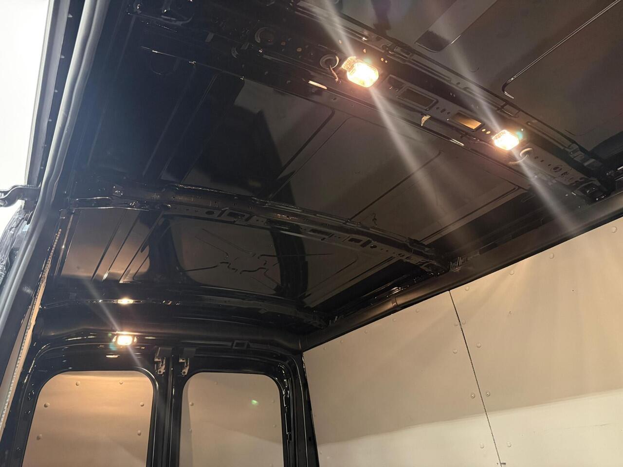 Ford TRANSIT 310 2.0 TDCI L2H2 Trend Airco Bluetooth Camera Cruise Control Navi