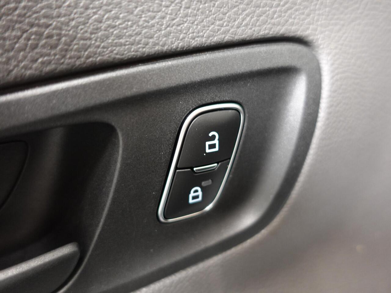 Ford TRANSIT 350 2.0 TDCI L4H3 Trend 165PK Airco Cruise Control Camera Lane assist