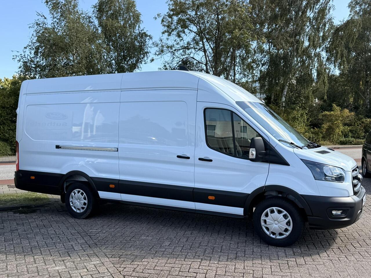 Ford TRANSIT 350 2.0 TDCI L4H3 Trend RWD | SCI | 130pk | Navigatiesysteem SYNC4 | Stoelverwarming | Elektrisch inklapbare buitenspiegels | Elektrisch verstelbare bestuurdersstoel | Passagiersairbag | Allweather banden | Laadruimte beschermingspakket | 150 watt/230V a