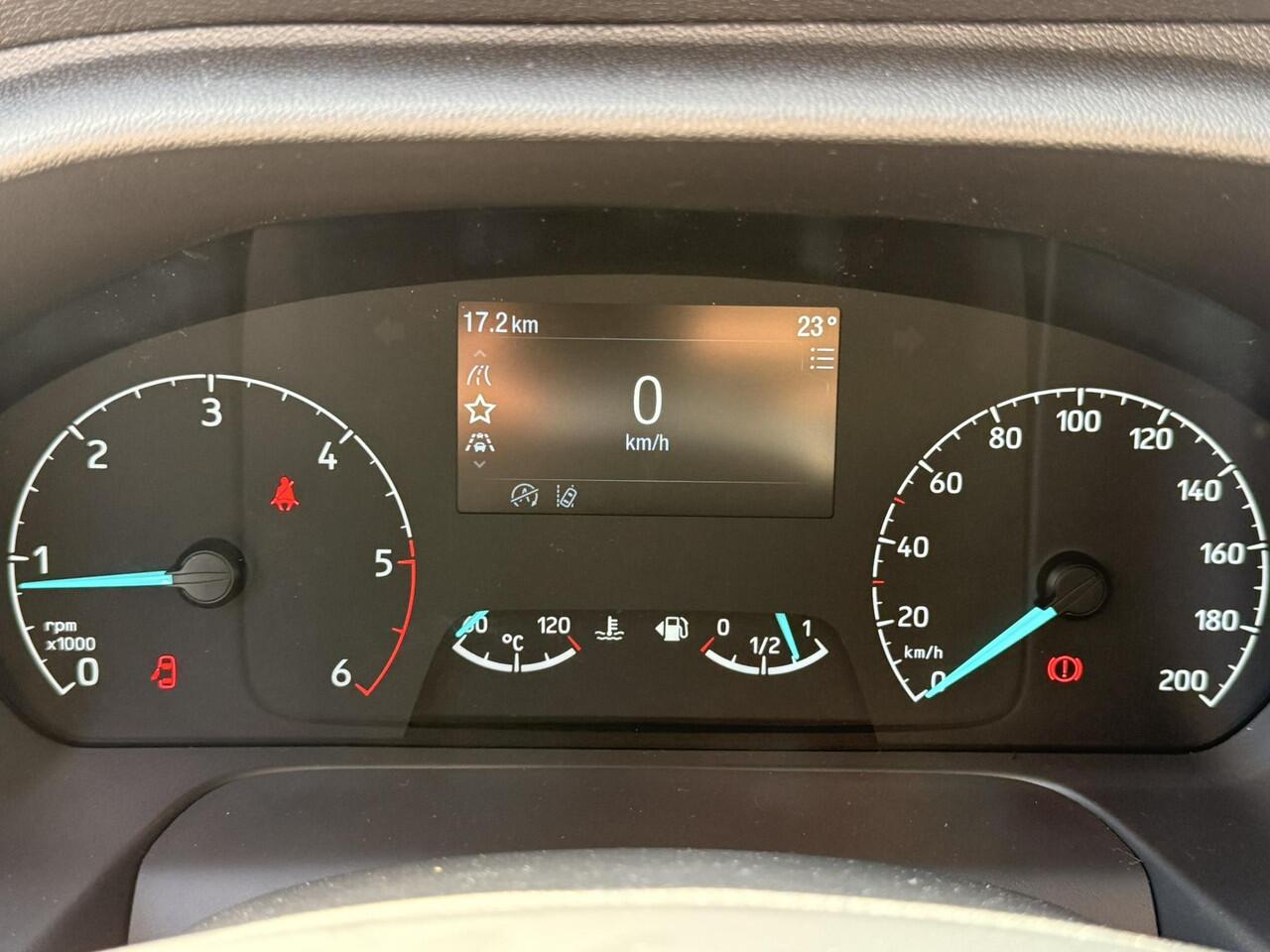 Ford TRANSIT 350 2.0 TDCI L4H3 Trend RWD | SCI | 130pk | Navigatiesysteem SYNC4 | Stoelverwarming | Elektrisch inklapbare buitenspiegels | Elektrisch verstelbare bestuurdersstoel | Passagiersairbag | Allweather banden | Laadruimte beschermingspakket | 150 watt/230V a