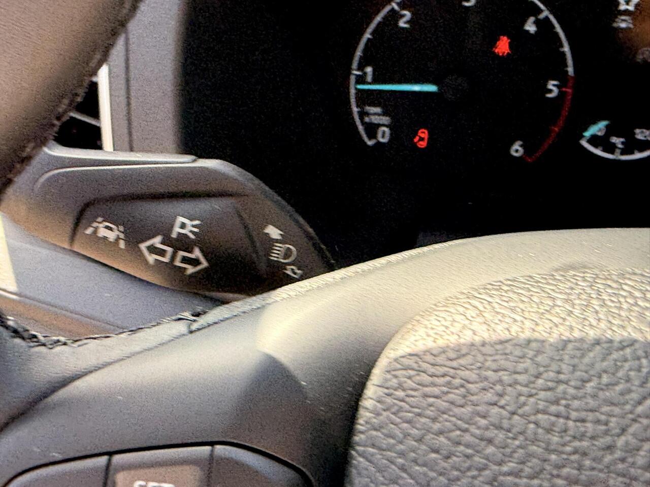 Ford TRANSIT 350 2.0 TDCI L4H3 Trend RWD | SCI | 130pk | Navigatiesysteem SYNC4 | Stoelverwarming | Elektrisch inklapbare buitenspiegels | Elektrisch verstelbare bestuurdersstoel | Passagiersairbag | Allweather banden | Laadruimte beschermingspakket | 150 watt/230V a